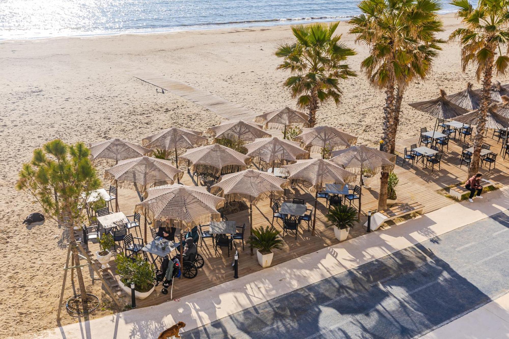דורס The Beachfront Apartment מראה חיצוני תמונה