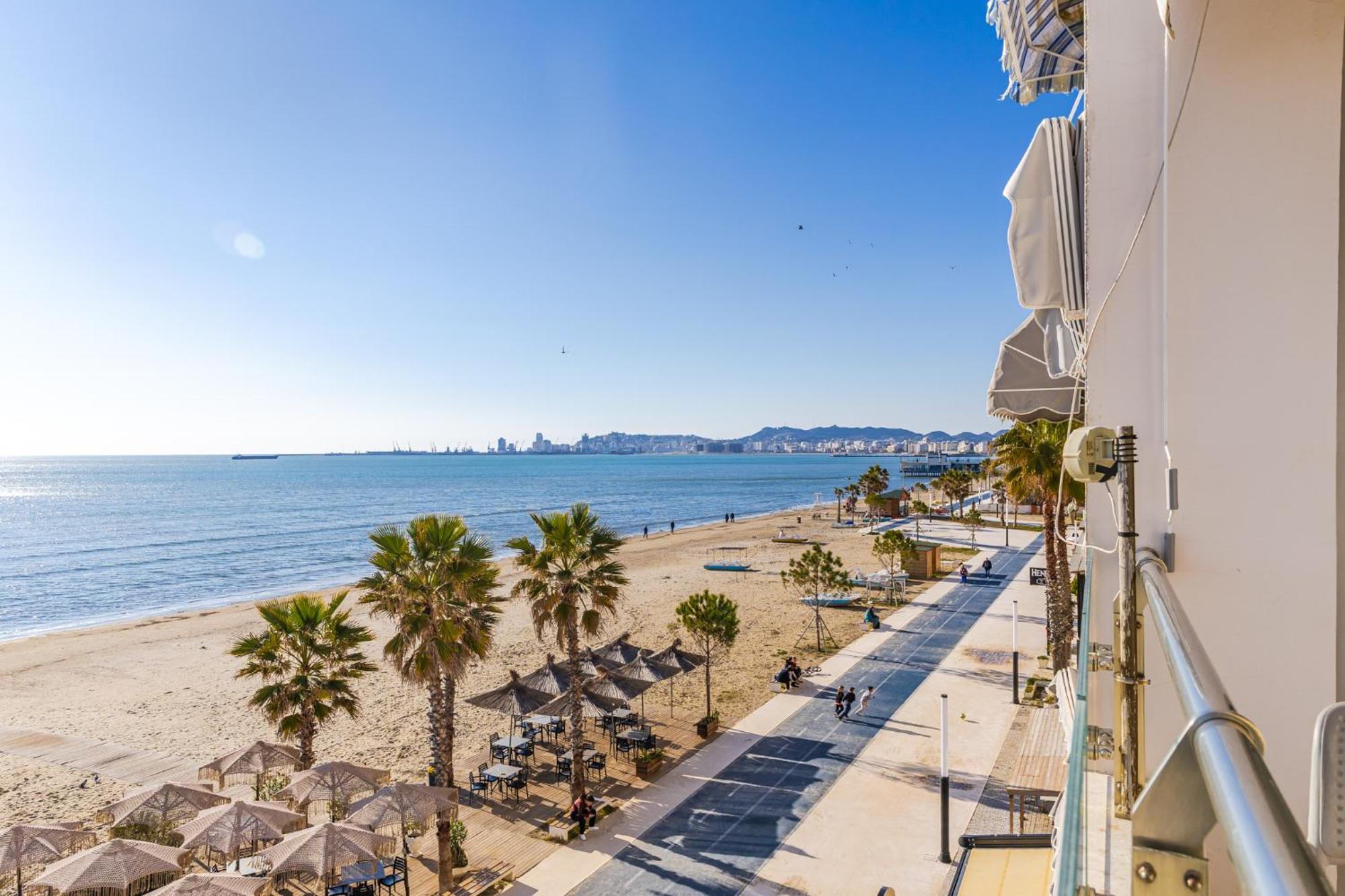 דורס The Beachfront Apartment מראה חיצוני תמונה