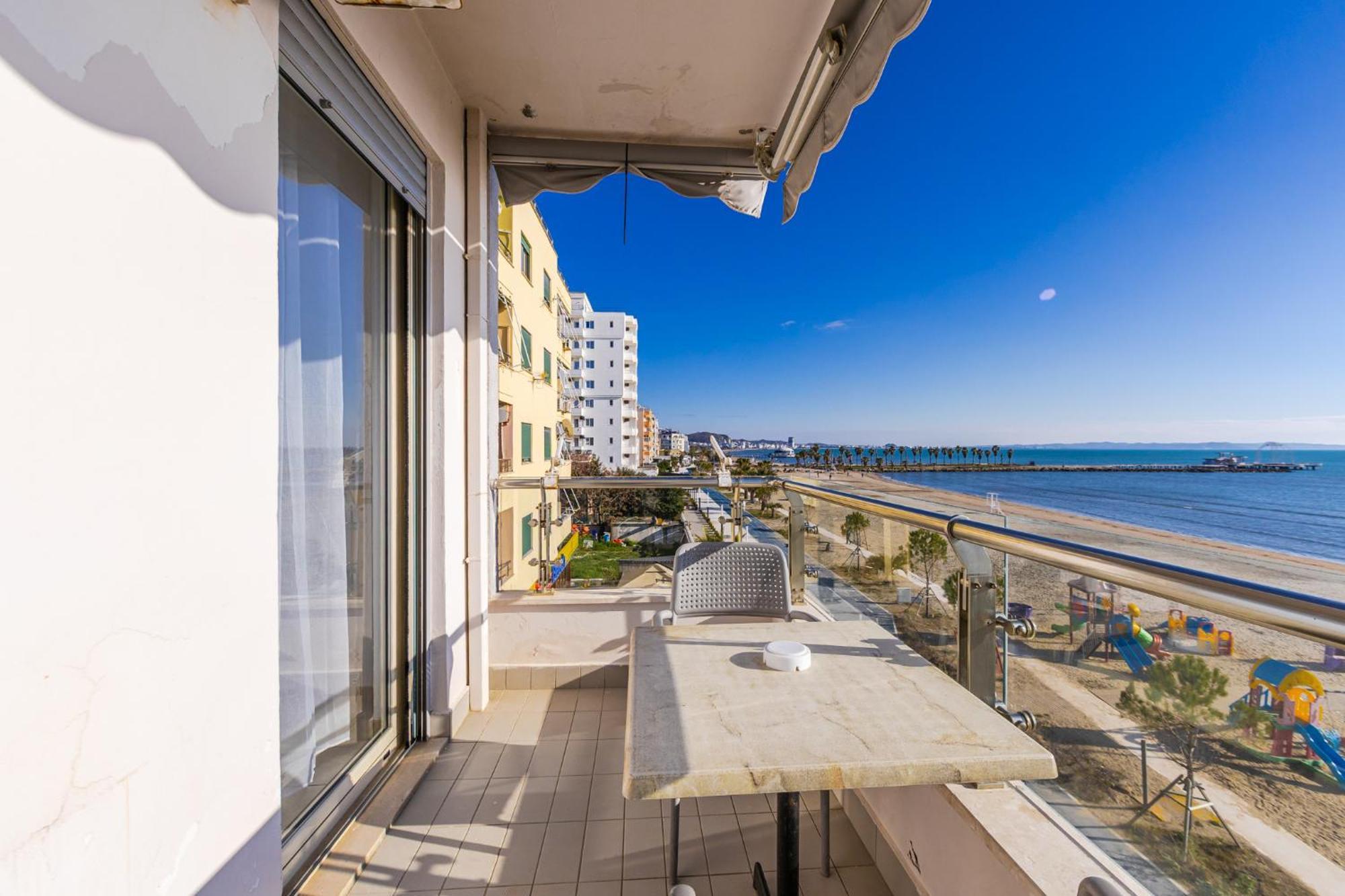 דורס The Beachfront Apartment מראה חיצוני תמונה